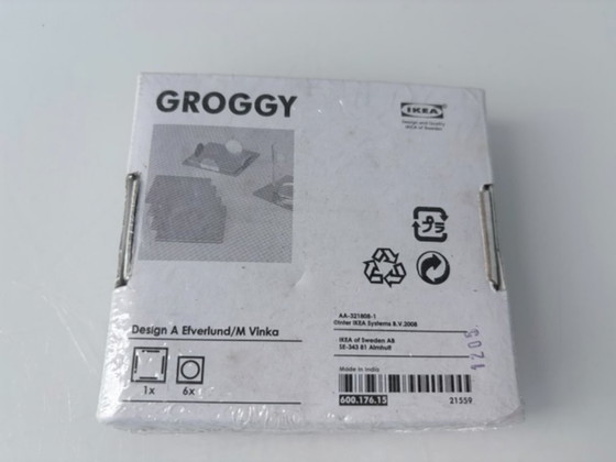 Sous-verres Ikea Groggy (6 pièces) dans un support, Accessoires de table, Métal, Gris, Modern (photo 4 sur 6)