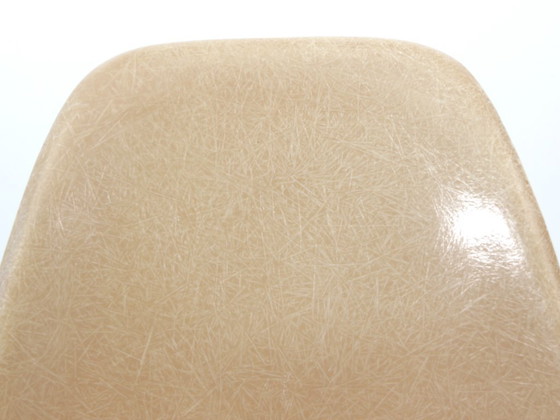 Image 1 of Suite aus 4 drehbaren Space Age-Stühlen. Bezug aus dem Original. Charles Eames - Herman Miller