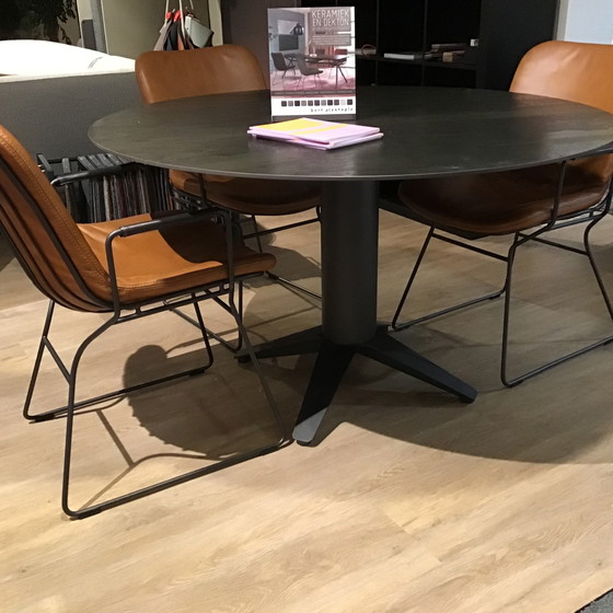 Image 1 of bert plantagie Carve eettafel - Ø130