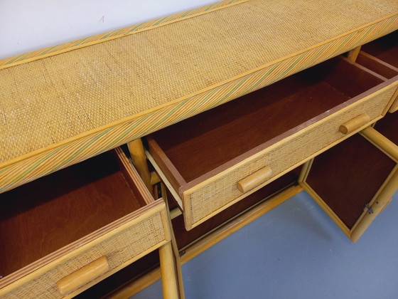 Image 1 of Vintage dressoir/opbergmeubel van rotan en gevlochten rotan uit de jaren 70.