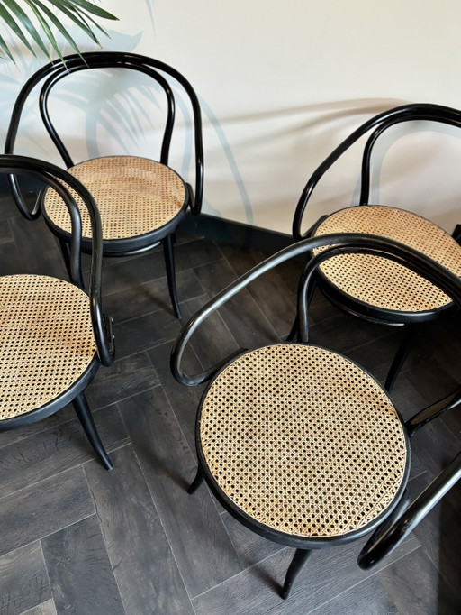 4 Ligna Thonet style stoelen