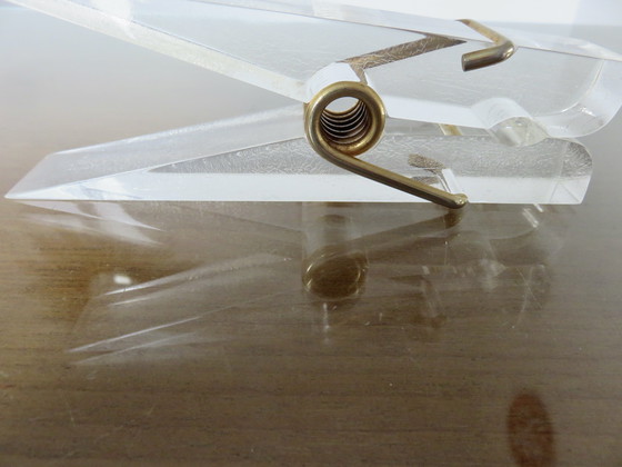 Image 1 of Lucite wasknijper, XXL, posthouder, fotohouder, jaren 70