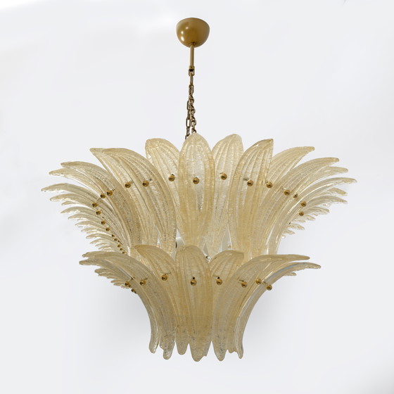 Image 1 of Mid Century Modern Italienischer Muranoglas und Messing Palmette Kronleuchter