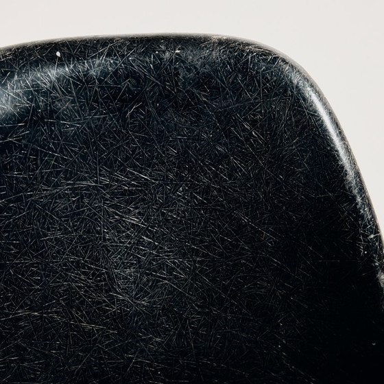 Set di 4 sedie MK11682 DSX di Charles e Ray Eames. – Vitra, Sedie da camera, Fiberglass, Metal (photo 20 of 37)
