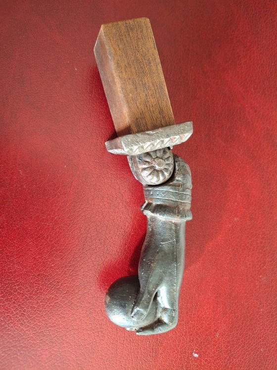 Image 1 of Gietijzeren deurklopper, 19e eeuw of eerder.