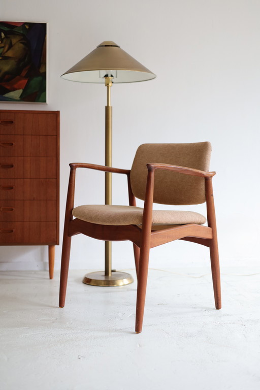 Kapitänsstuhl, Erik Buch