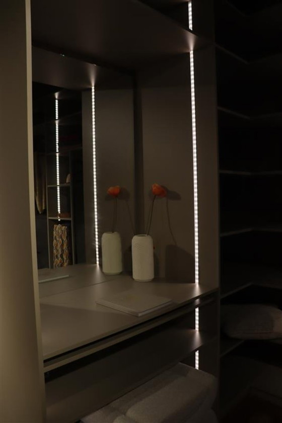 Image 1 of Kledingkast L-vorm