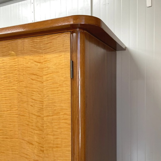 Image 1 of Armadio vintage lucido a 4 ante di metà secolo