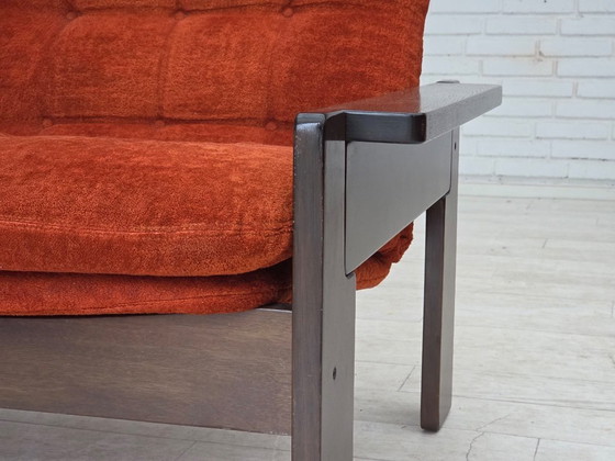 Image 1 of Deense fauteuil uit de jaren 70, oranje/rood meubelvelours, donker eikenhout.