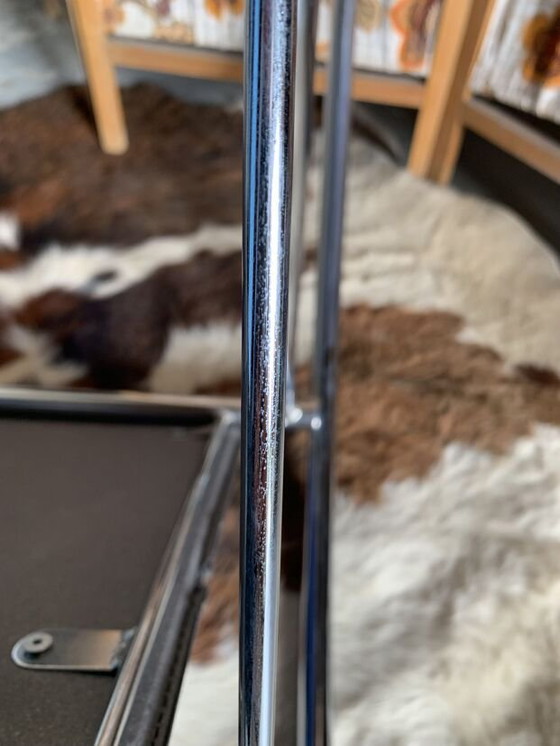 Image 1 of Set van 4 vintage stoelen in blauw imitatieleer en verchroomd metaal