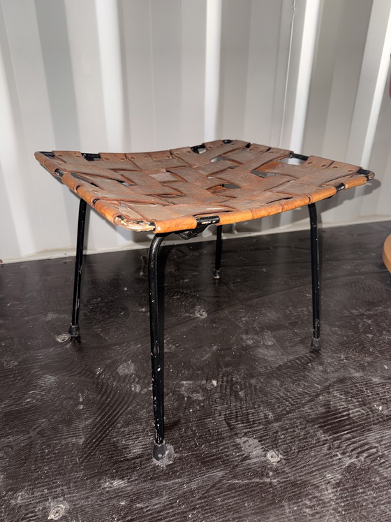 Image 1 of Walker Weed voetenbank Gordon Keeler voetenbank