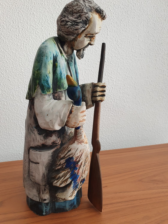 Image 1 of Statuetta in legno "Cacciatore"