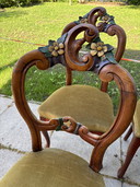 Seis sillas Biedermeier antiguas, tallas de madera antiguas