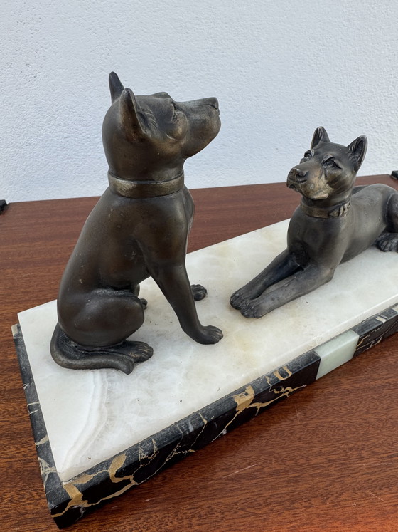Image 1 of Statua di cane Art Déco in marmo e lega di zinco