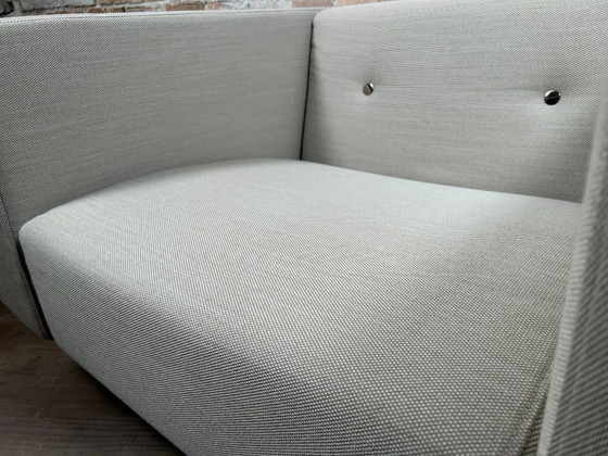 Image 1 of Poltrona Moooi Bottoni beige
