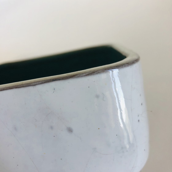 Image 1 of Dekselpot in Namur keramiek van Yvette Manoy