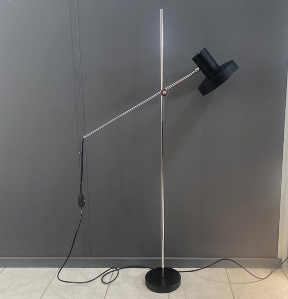 Lámpara de pie metálica de J. Hoogervorst para Anvia Países Bajos – Lámparas de pie, Metal, Chrome (photo 13 of 15)