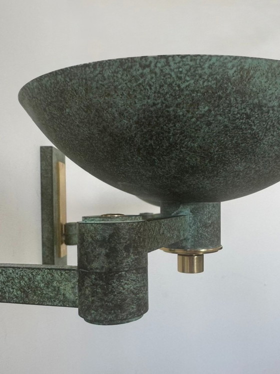 Set van twee vintage verstelbare messing wandlampen met groene bronzen patina, Frankrijk, 1970 – Brass (photo 3 of 7)