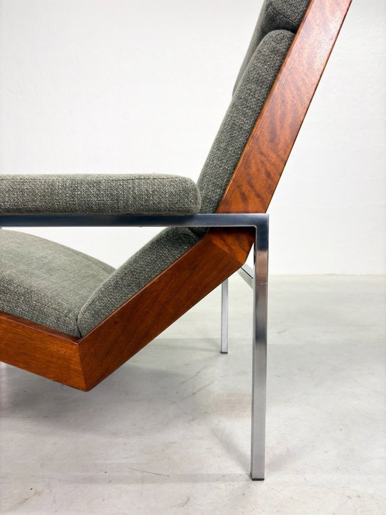Image 1 of 'Lotus' Heren Fauteuil van Rob Parry voor Gelderland