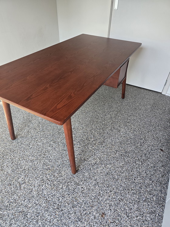 Image 1 of Massief houten bureau 160 x 80 x 72 cm, Deens vintage look