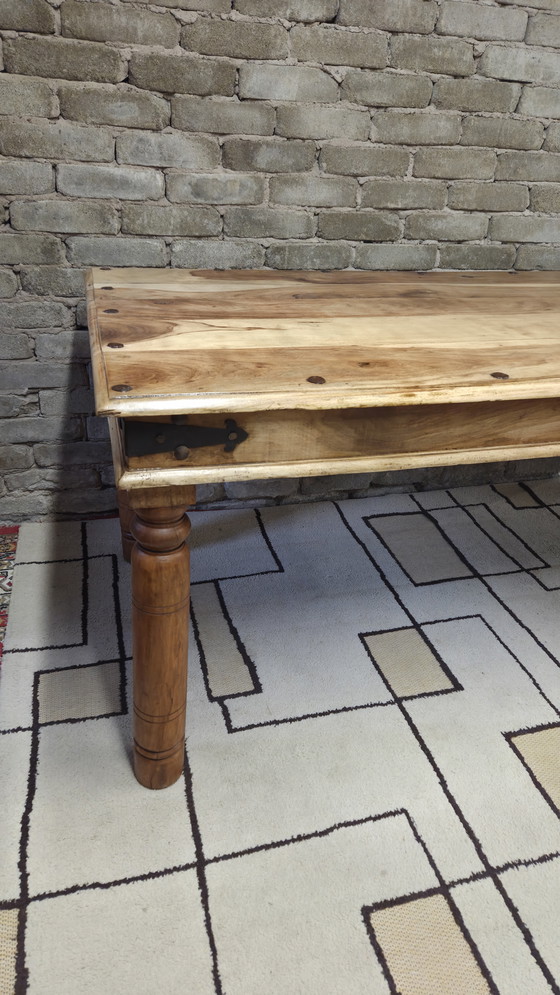 Image 1 of Großer Esstisch aus Massivholz