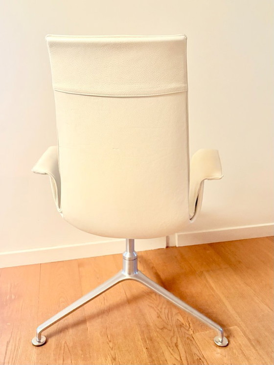 Image 1 of Tulpenfauteuil