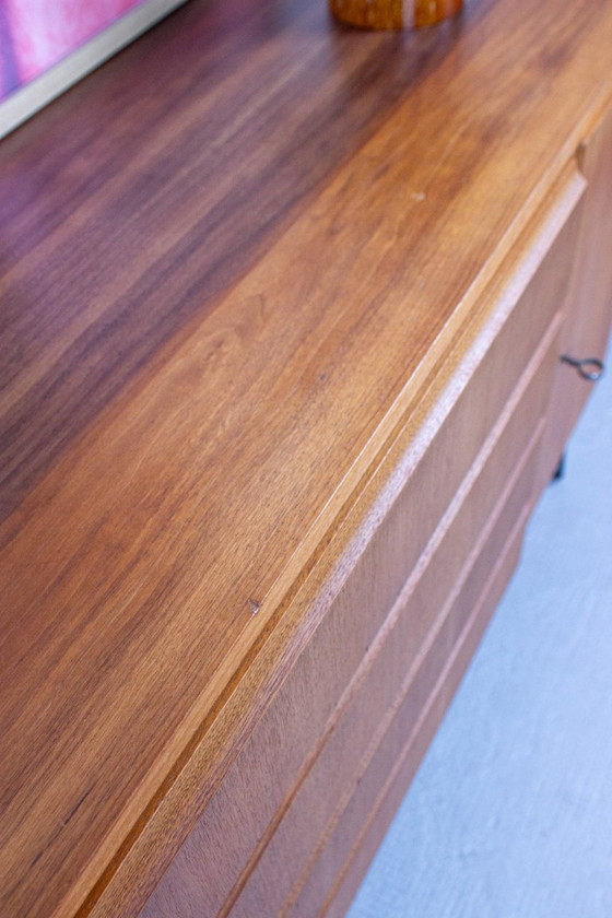 Image 1 of Cassettiera/credenza vintage in teak, stile danese, metà del secolo scorso, anni '60.