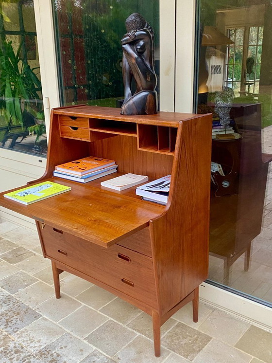 Image 1 of Secrétaire / bureau danois modèle 37 par Arne Wahl Iversen pour Vinde Møbelfabrik – Années 60.