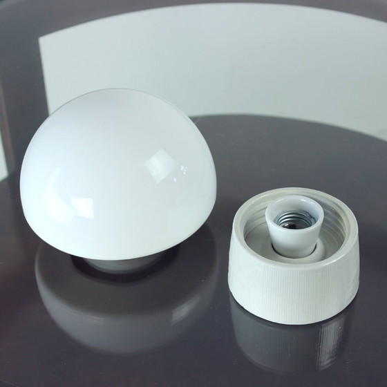 Image 1 of Lampada da soffitto o da parete in stile Mid-Century, realizzata in ceramica e vetro opalino bianco, Cecoslovacchia, anni '60.