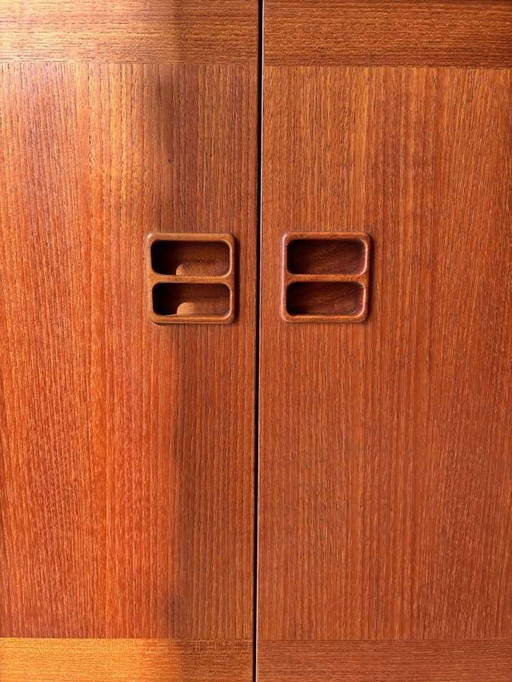 Vitrine en teck armoire murale 1960s vintage design Suède