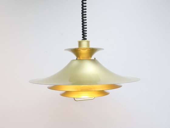 Vintage hanglamp / metaal / goud / Lyfa Denemarken model 4209 – Hanglampen (photo 3 of 5)