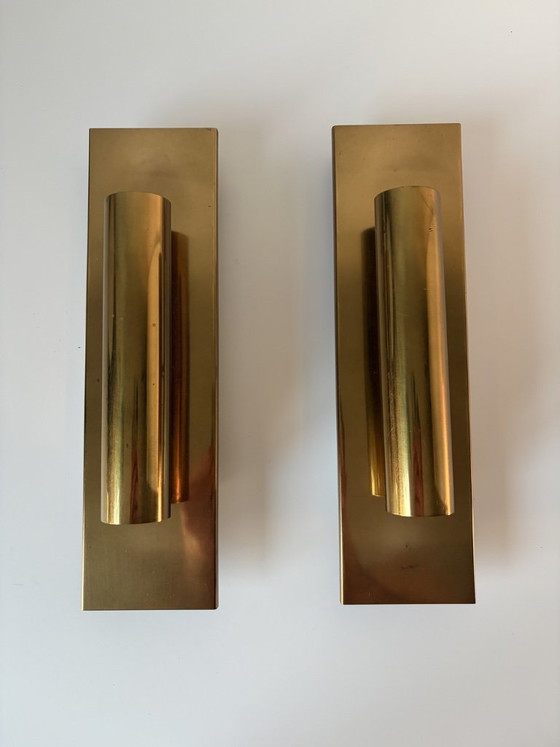 2 applique di design, in ottone, anni '70, minimaliste, con interruttore – Brass (photo 4 of 8)
