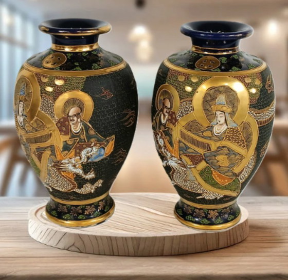 Image 1 of Paar Satsuma Meiji-Vasen, signiert Niiyama, 32 cm - mit offiziellem Wertgutachten.