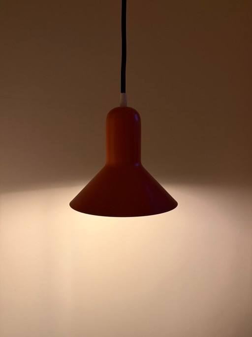 Vintage Mini Jeka Metaltryk Pendelleuchte – Lachsfarben – dänische Designlampe