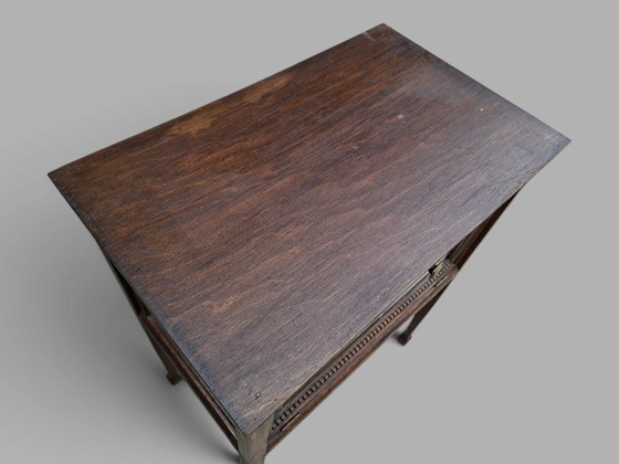 Mobiletto da tè antico, vetrina, tavolino da vino, mobile bar whisky, dimensioni: 58x37cm e 75cm di altezza. (photo 5 of 5)