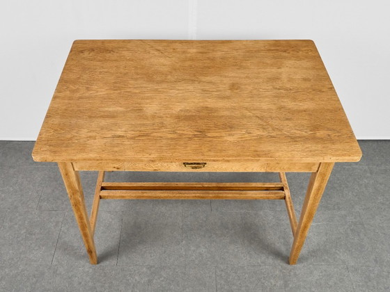 Vintage Oak Table, Czechoslovakia – Dining tables, Wood (photo 4 of 8)