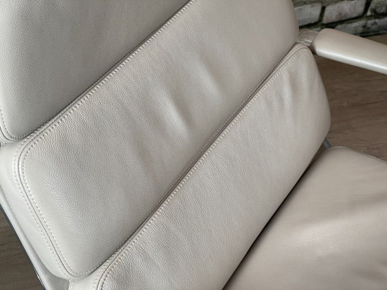 Vitra EA222 Soft Pad – Armchairs, Leather (photo 9 of 15)