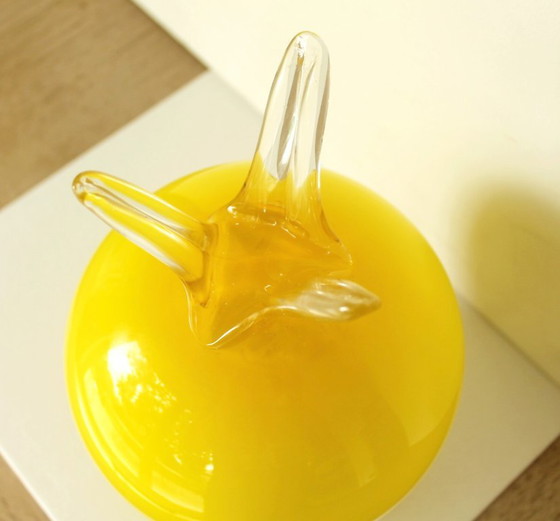 Empoli Tripod Vase Yellow Opal Glass, MCM Italy 1960s/1970s (photo 11 of 14)