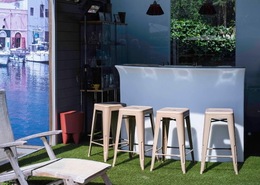 Garden bar