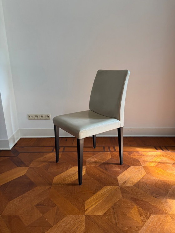 8 Poltrona Frau Liz Sedie da pranzo - pelle bianco sporco – Legno (photo 3 of 11)