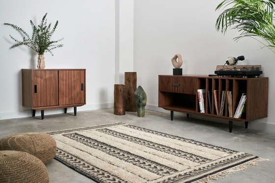 Image 1 of Mobile con ante scorrevoli P01