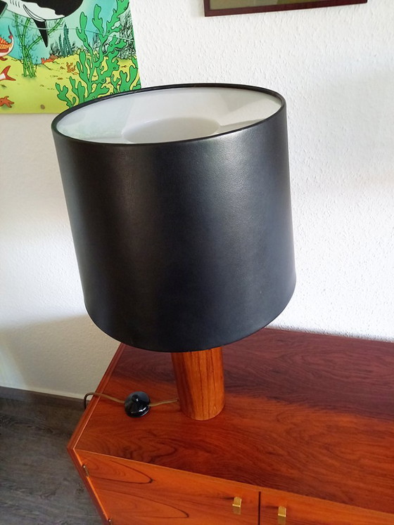 Uno & Östen Kristiansson Lampada da tavolo in teak – Luxus, Lampade da tavolo, Pelle, Legno (photo 3 of 11)