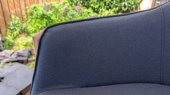 Image 1 of Vitra Softshell office chair Plano Blue/Coconut