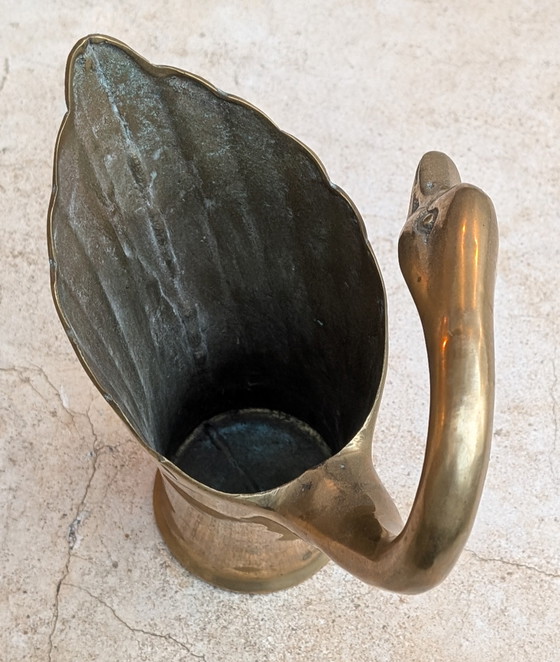 Image 1 of Vaso/versatore in ottone, Cigno