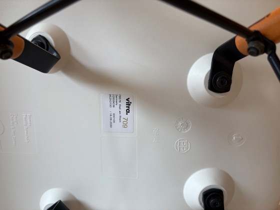 Image 1 of 6 chaises Vitra DAW blanches