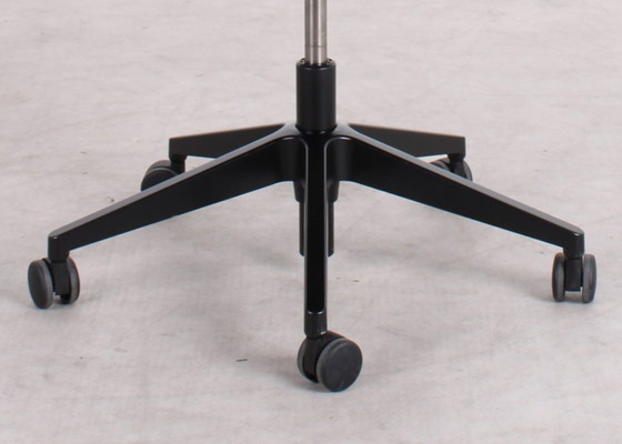 Image 1 of Haworth Comforto 5975 office chair gray