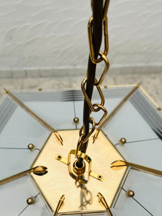 Grande lampada a sospensione vintage in ottone e vetro opalino – Massive, Lampadari, Glass (photo 6 of 13)