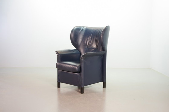 Image 1 of Fauteuil à oreilles Wittmann en cuir souple bleu pétrole, modèle Aura, dessiné par Paolo Piva. Autriche, années 1980.