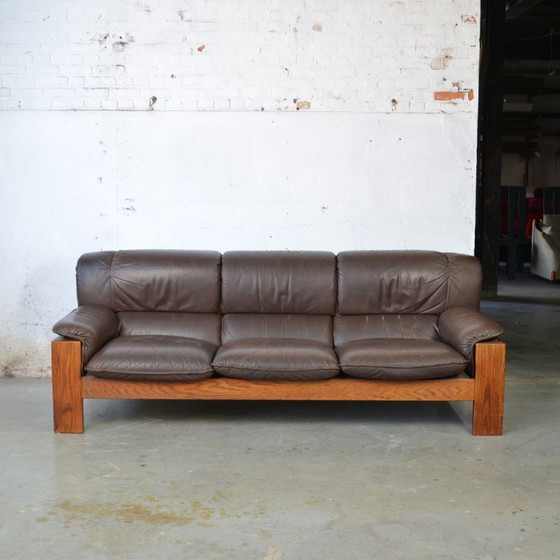 Image 1 of 1x 3 seat leather couch in wooden frame
