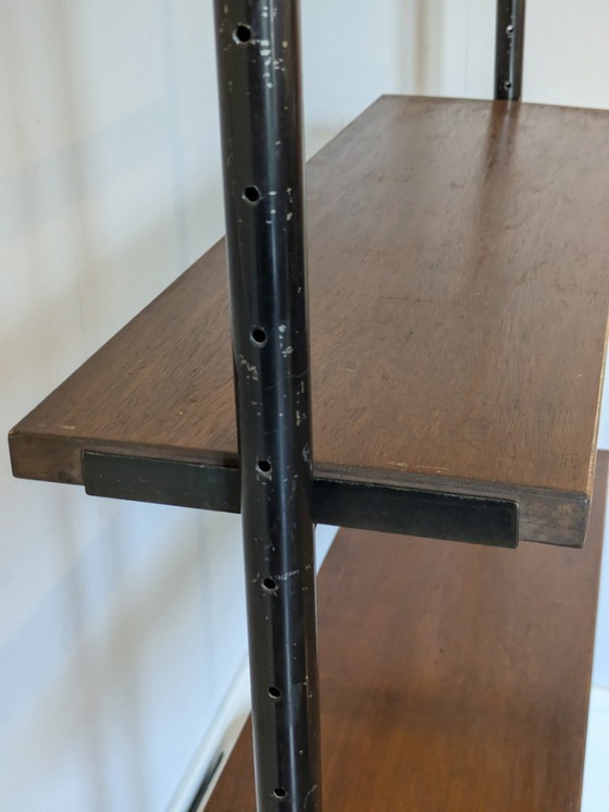 Image 1 of Modulaire vloer-/plafondplankenkast, Zwitserland 1960
